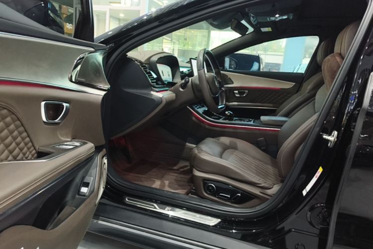 BYD Han 2023 immagine di auto #16