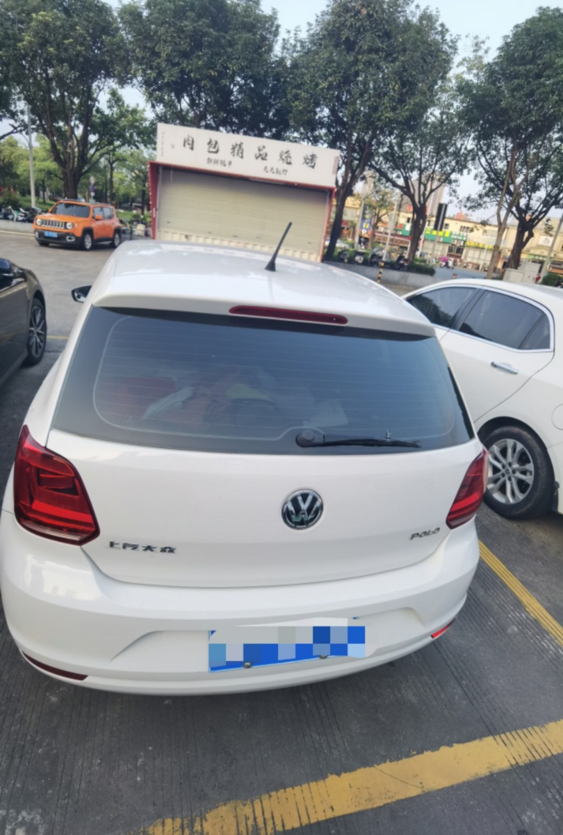 Volkswagen Polo 2016 car image #4