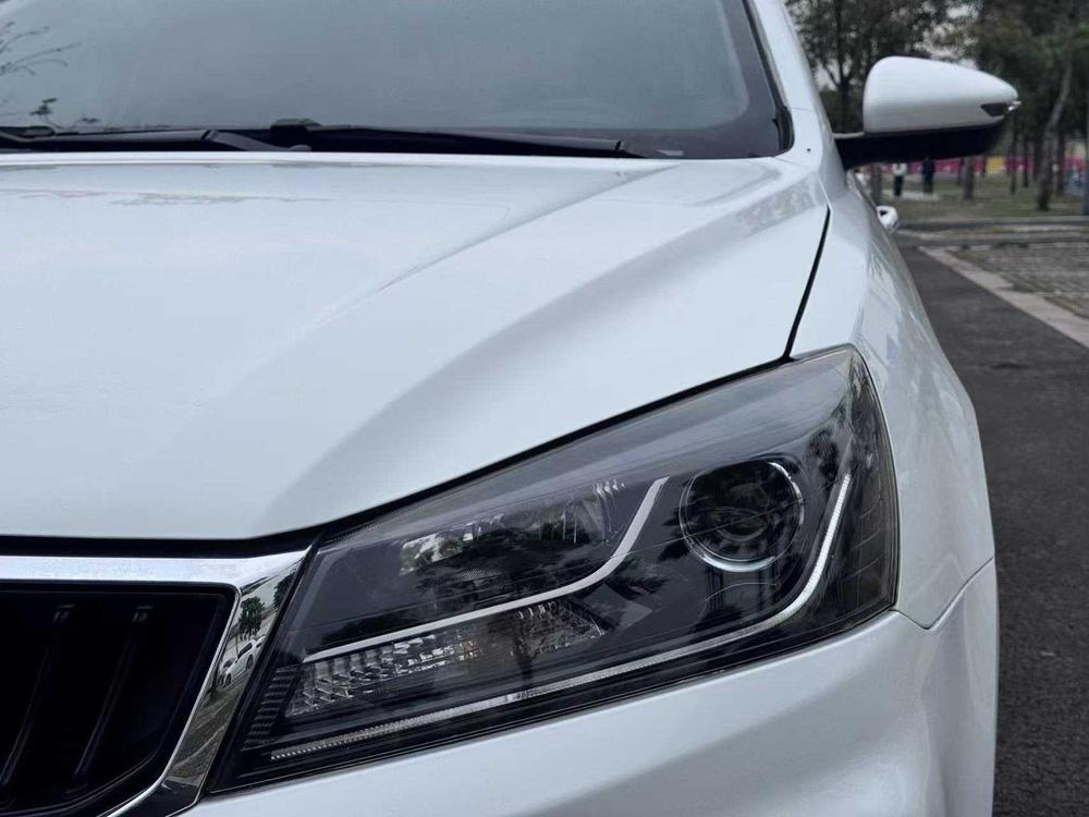 GEELY Emgrand 2020 car image #8