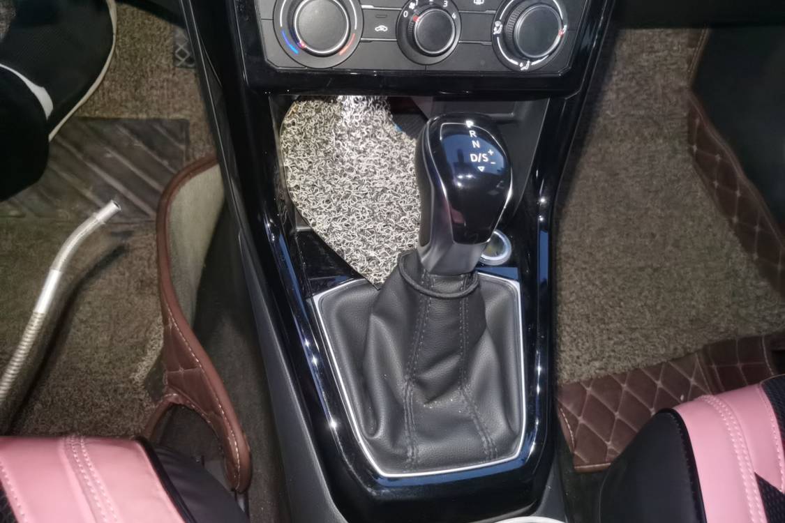 Volkswagen Tacqua 2021 car image #27
