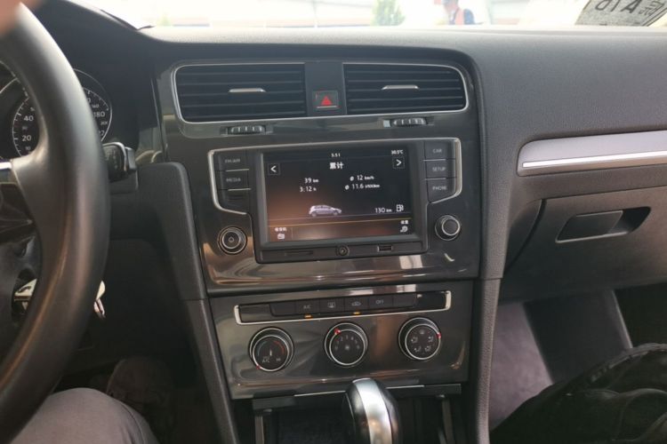 Volkswagen Golf 2018 #13 Volkswagen Golf 2018 car image #13