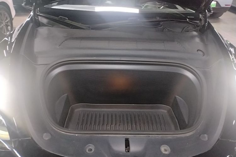 Tesla Model Y 2023 #20 Tesla Model Y 2023 car image #20