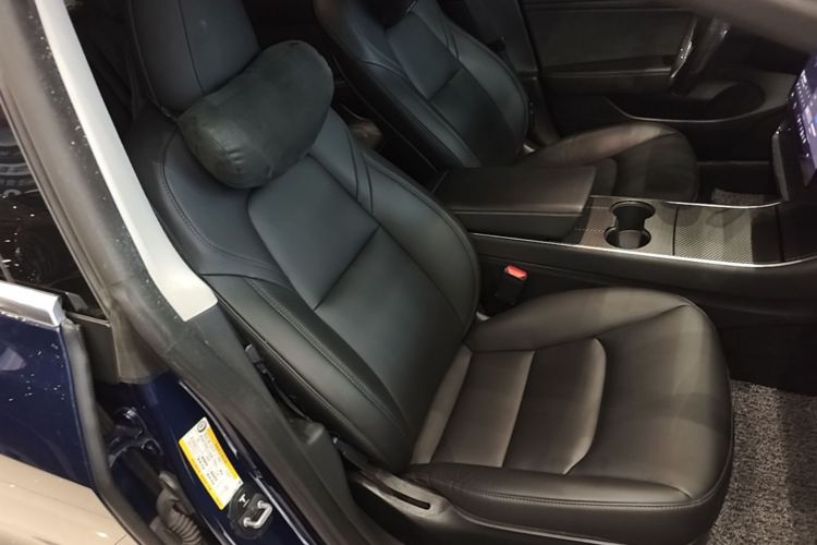 Tesla Model 3 2020 car image #24