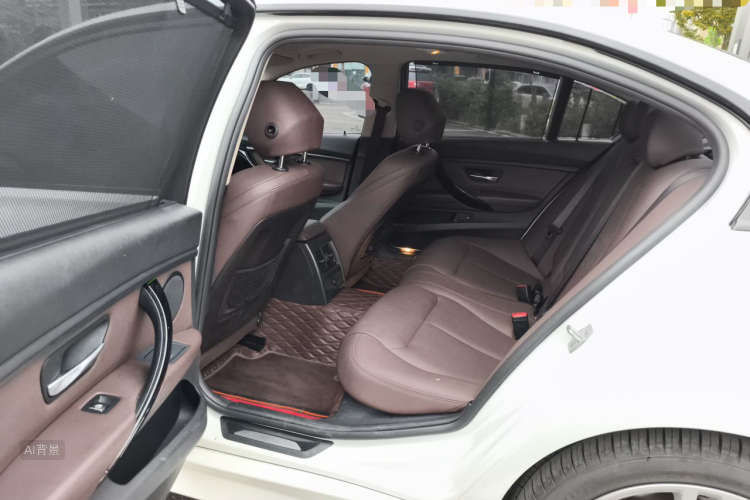 BMW 3 Series 2019 #19 BMW 3 Series 2019 صورة سيارة #19