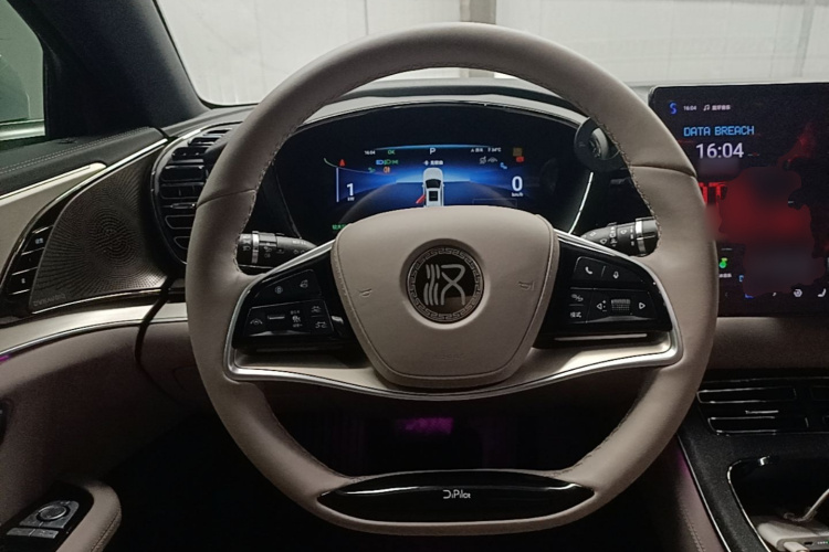 BYD Han 2024 car image #11