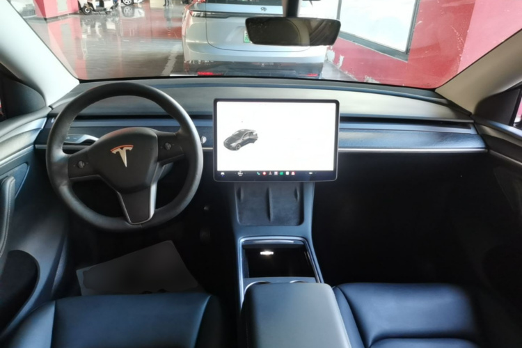 Tesla Model Y 2021 #11 Tesla Model Y 2021 car image #11