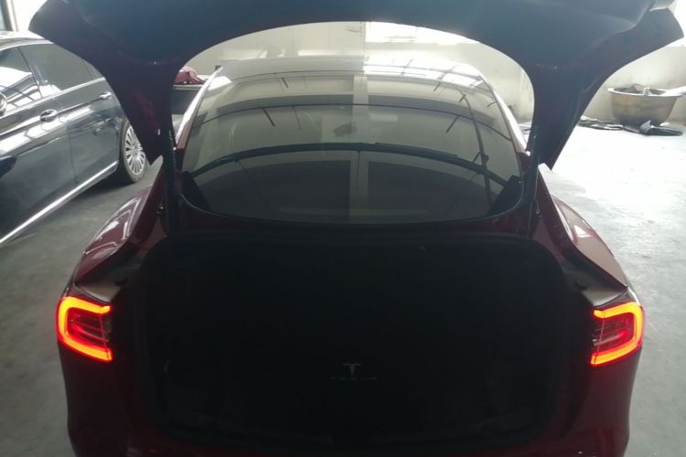 Tesla Model 3 2022 car image #19