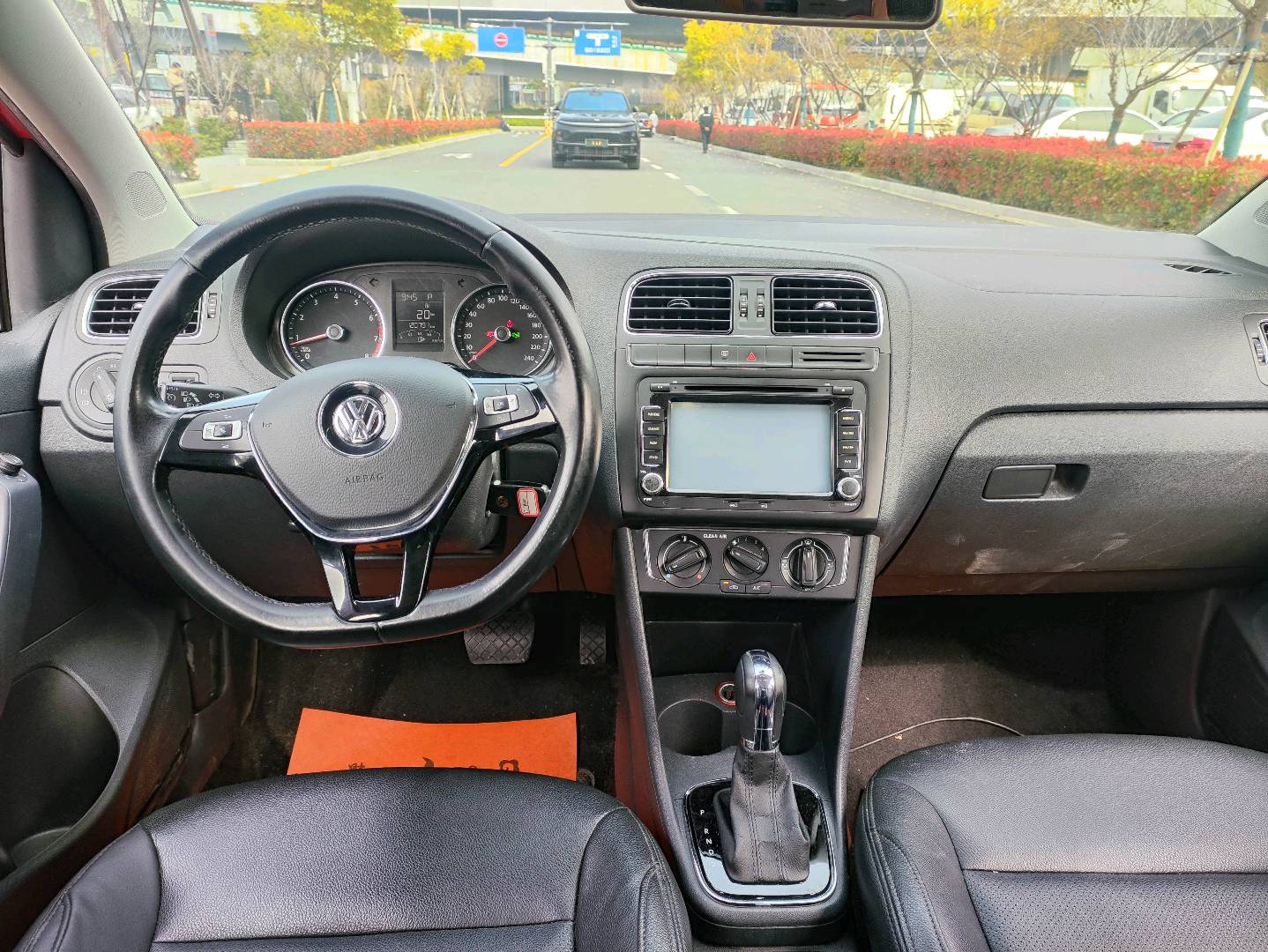 Volkswagen Polo 2017 car image #10