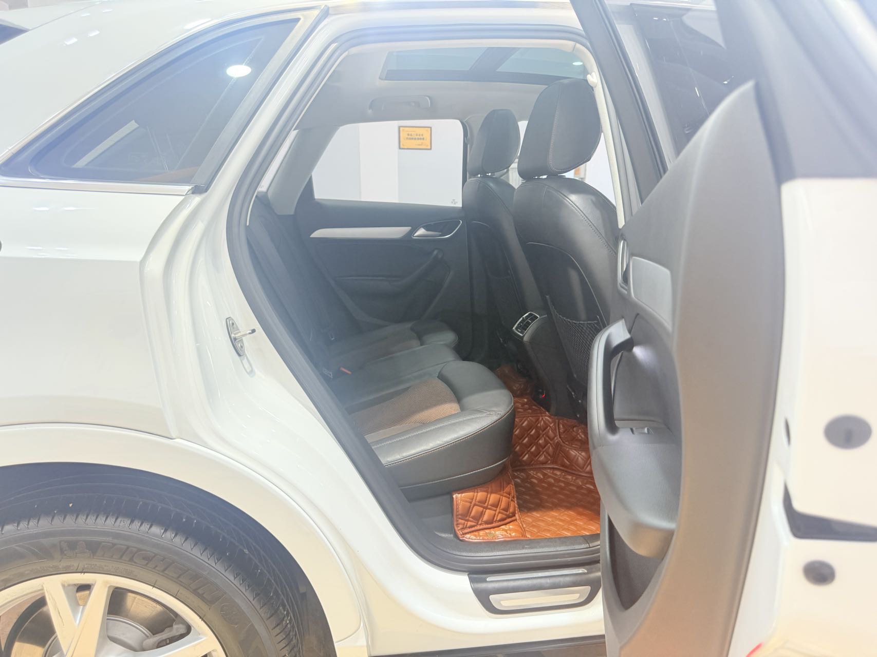 Audi Q3 2017 #11 Audi Q3 2017 car image #11