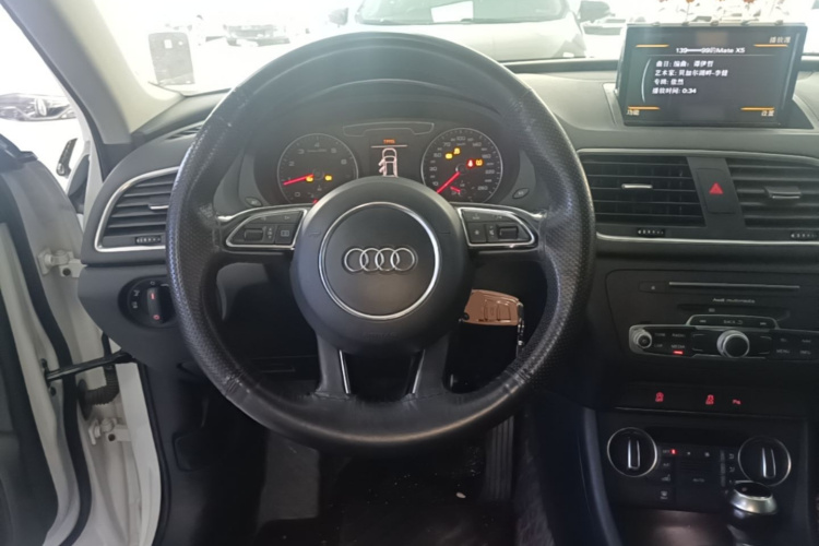 Audi Q3 2017 изображение автомобиля #11