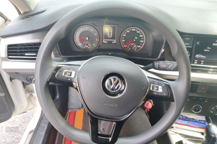 Volkswagen Lavida 2019 #12 Volkswagen Lavida 2019 car image #12