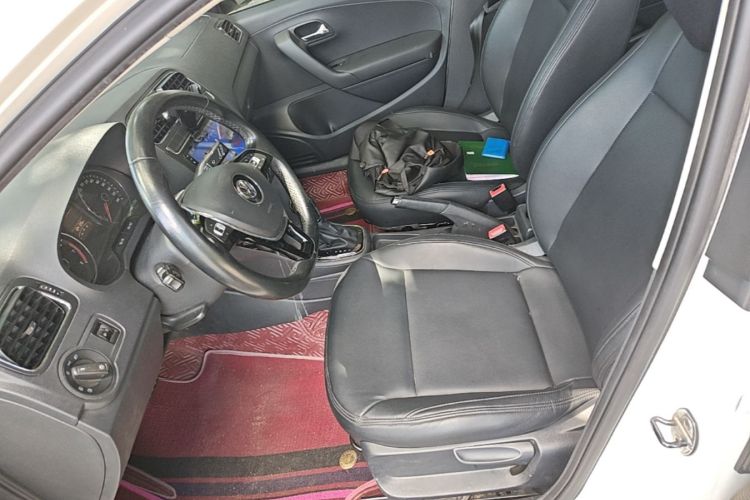 Volkswagen Polo 2016 #17 Volkswagen Polo 2016 car image #17