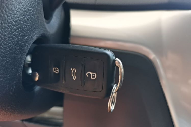 Volkswagen Lavida 2021 car image #9