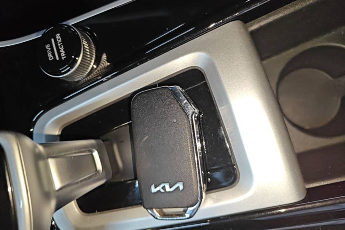Kia Seltos 2023 car image #21