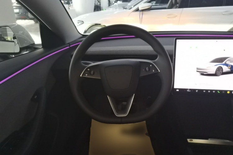 Tesla Model 3 2025 #11 Tesla Model 3 2025 car image #11