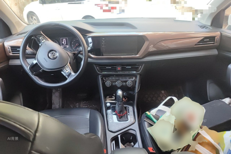 Volkswagen Tharu 2020 car image #11