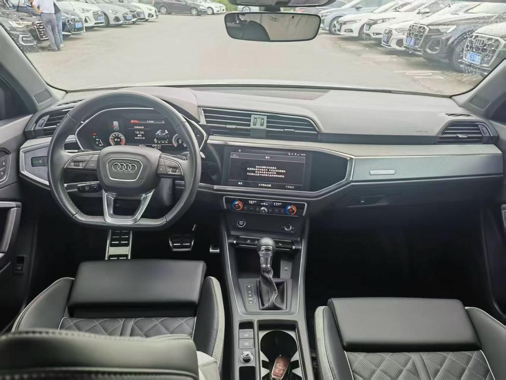 Audi Q3 2025 #7 Audi Q3 2025 car image #7