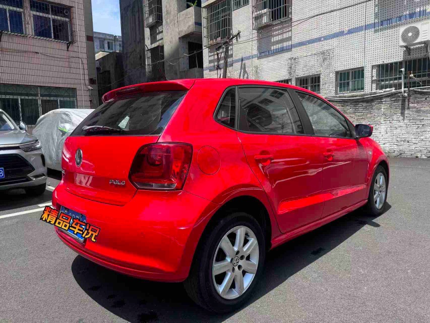 Volkswagen Polo 2013 car image #7