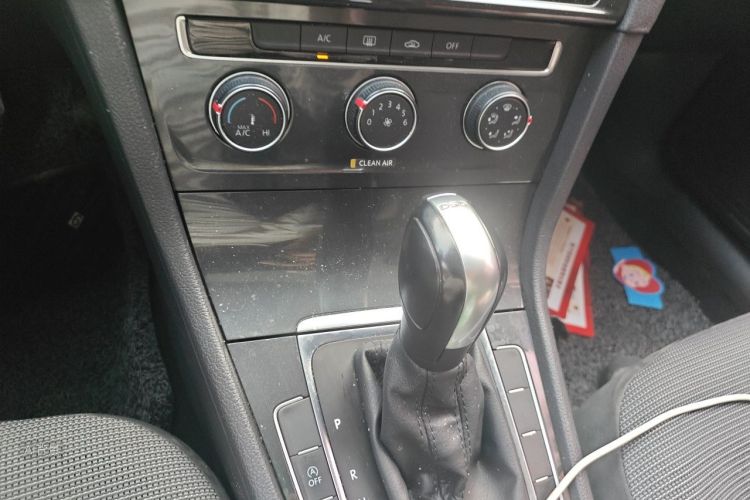 Volkswagen Golf 2018 #16 Volkswagen Golf 2018 car image #16