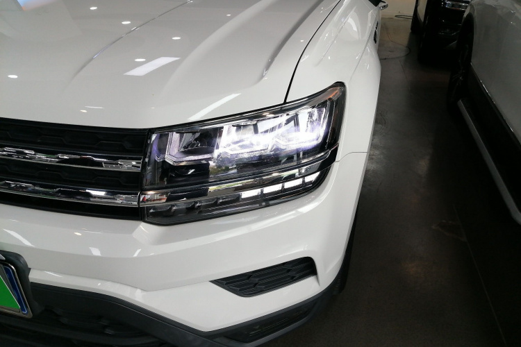 Volkswagen Tharu 2021 immagine di auto #24