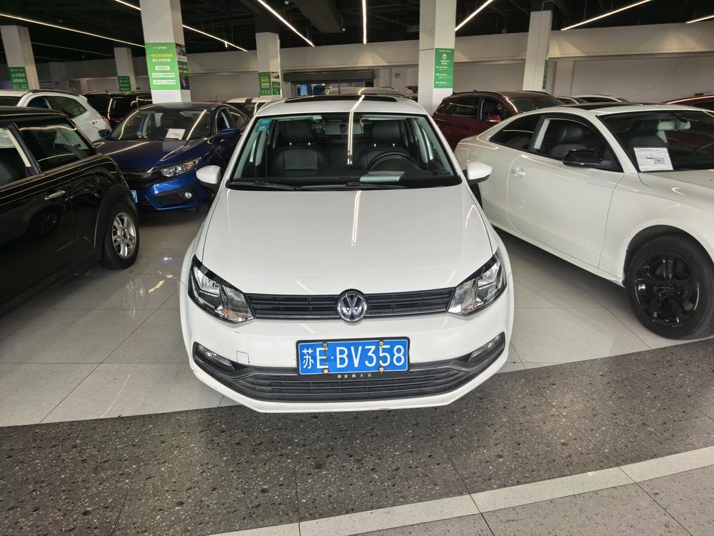 Volkswagen Polo 2018 car image #2