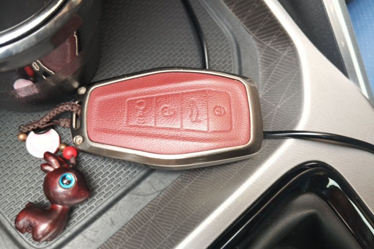 GEELY Emgrand 2023 car image #10