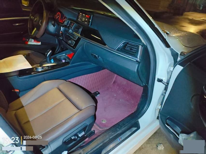 BMW 3 Series 2018 car image #5