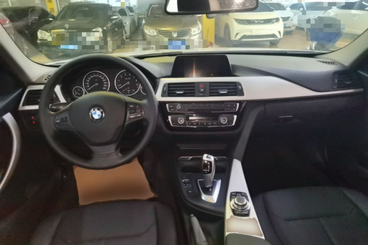 BMW 3 Series 2016 car image #10