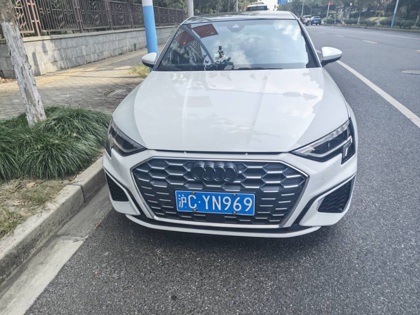 Audi A3 2022 immagine di auto #2