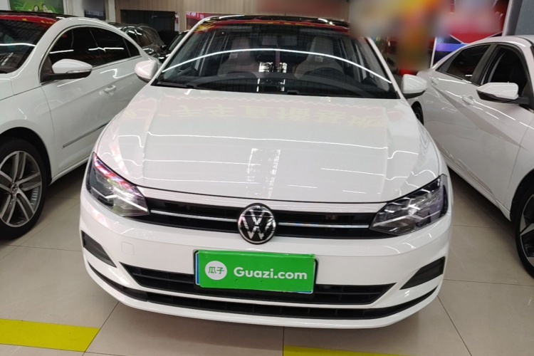Volkswagen Polo 2022 car image #3