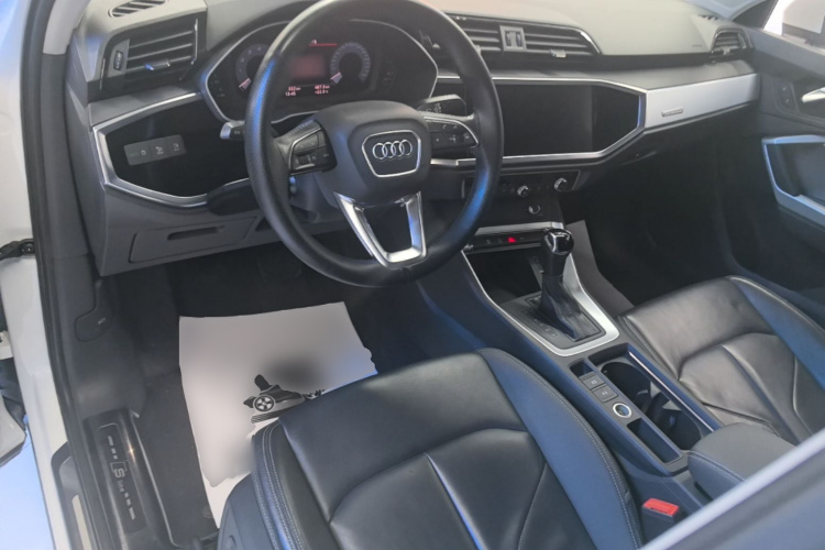 Audi Q3 2019 #10 Audi Q3 2019 car image #10