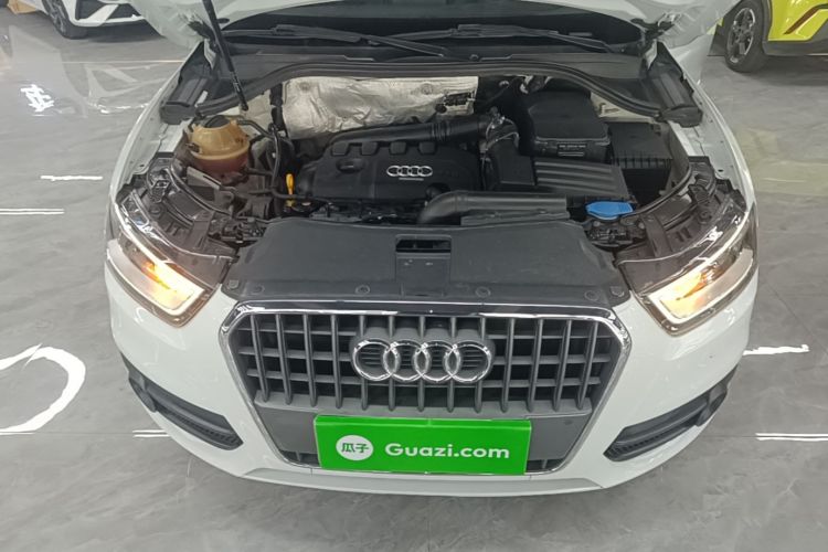Audi Q3 2016 car image #20