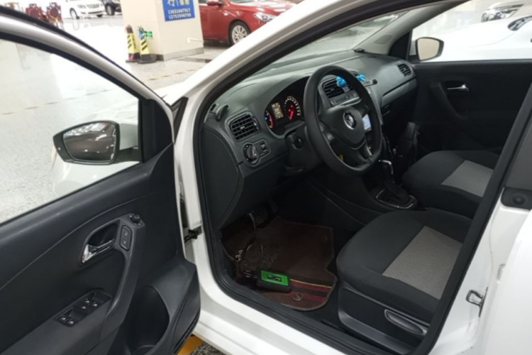 Volkswagen Polo 2018 #16 Volkswagen Polo 2018 car image #16