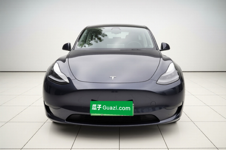 Tesla Model Y 2024 #3 Tesla Model Y 2024 immagine di auto #3