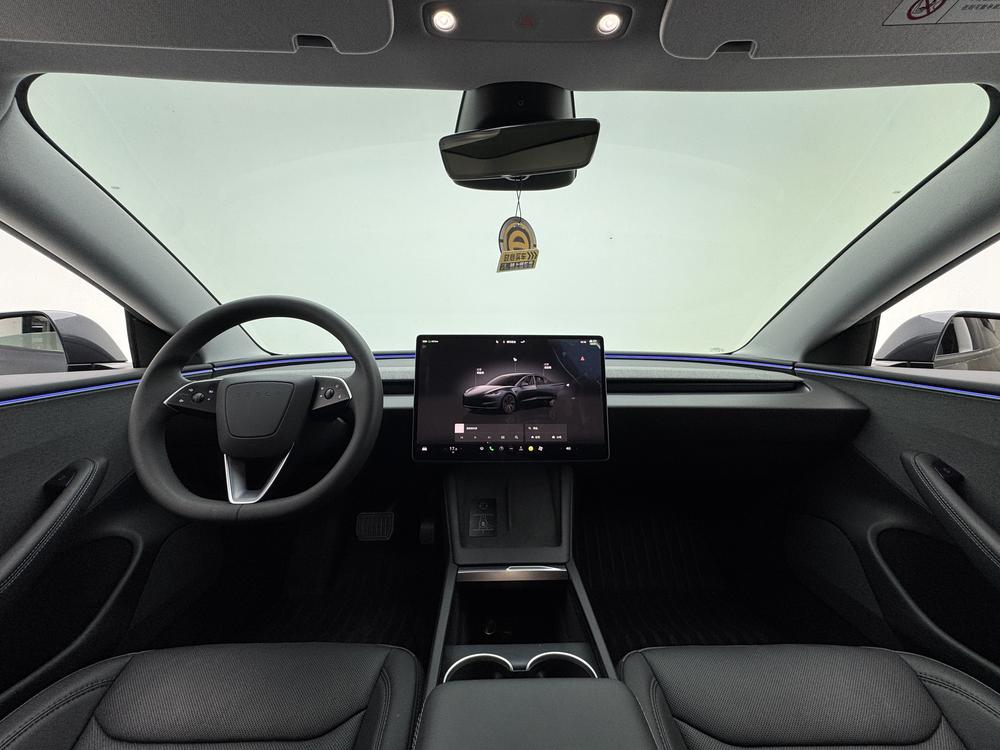 Tesla Model 3 2025 #14 Tesla Model 3 2025 car image #14
