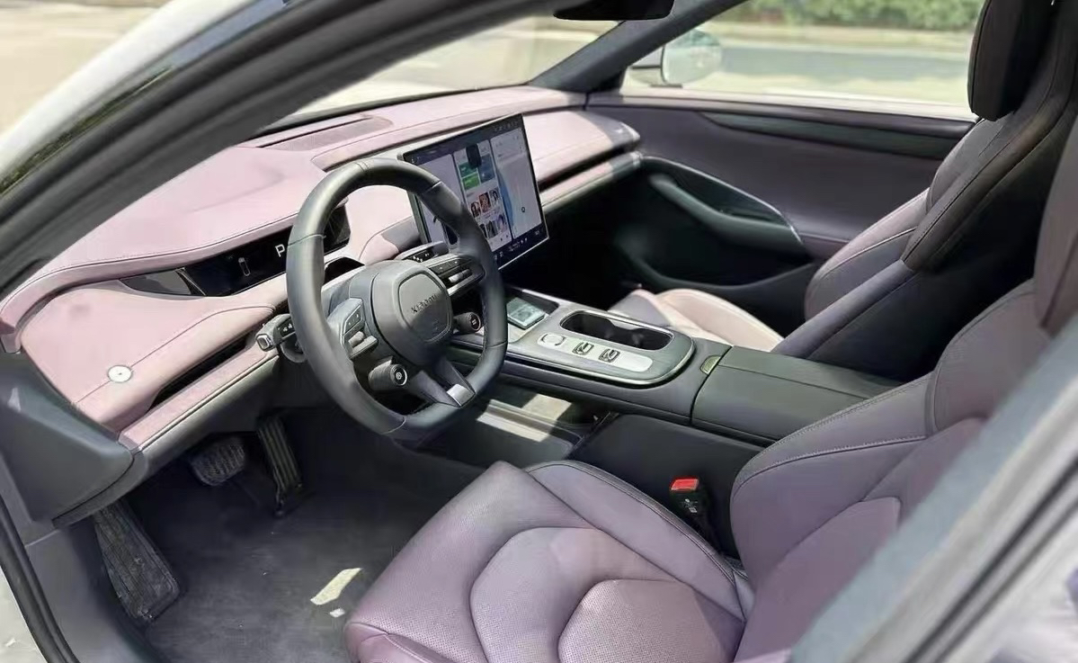 MI SU7 2025 car image #4