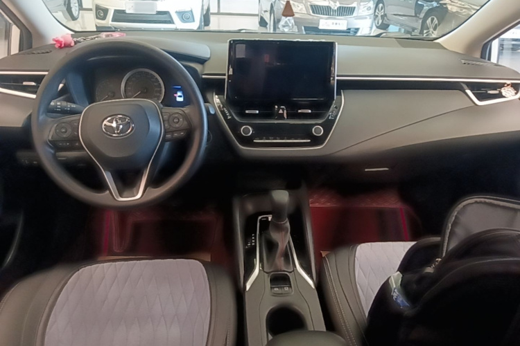 Toyota Corolla 2023 car image #10