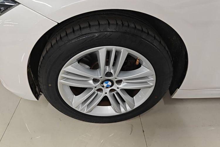 BMW 3 Series 2016 car image #9