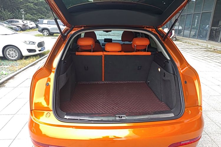 Audi Q3 2015 car image #24