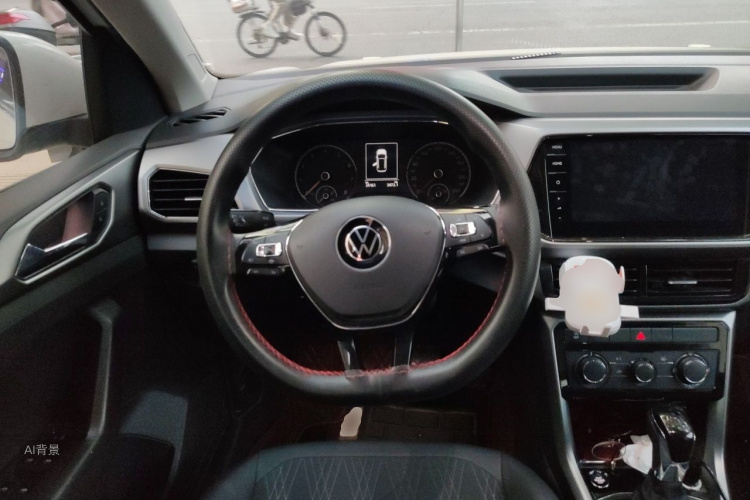 Volkswagen T-Cross 2021 #12 Volkswagen T-Cross 2021 car image #12