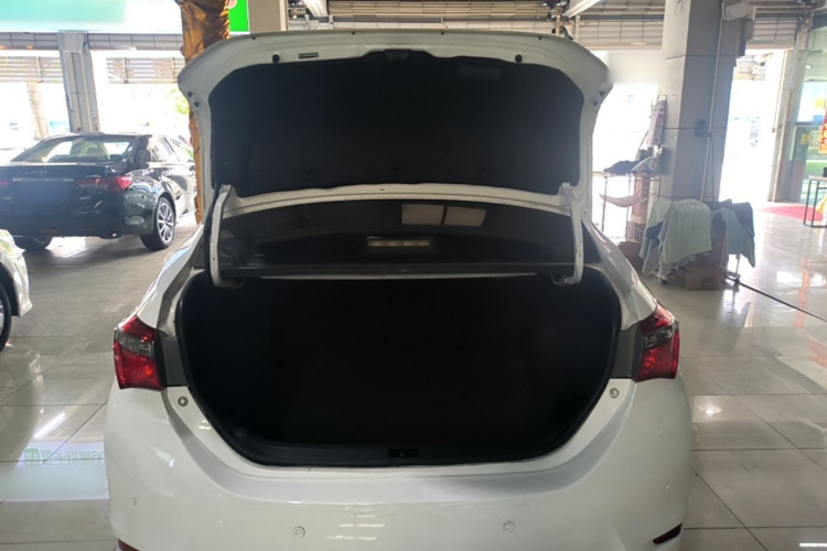 Toyota Corolla 2018 #21 Toyota Corolla 2018 car image #21