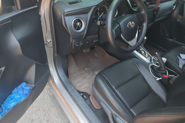 Toyota Corolla 2018 car image #9