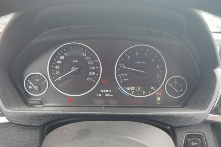 BMW 3 Series 2019 #16 BMW 3 Series 2019 car image #16