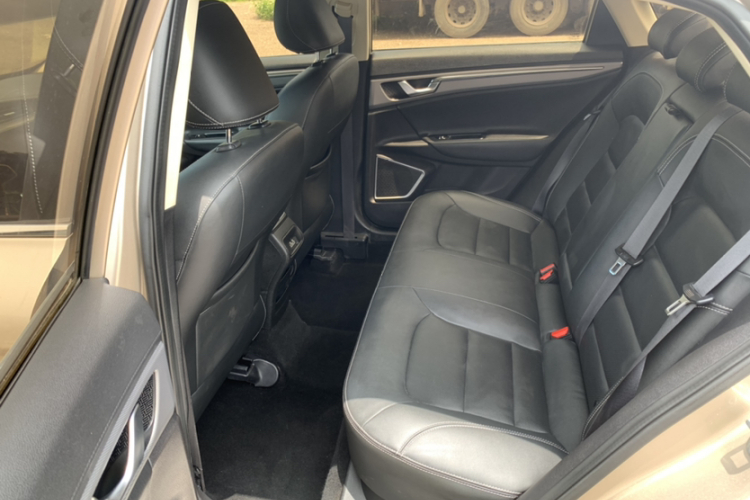 GEELY Emgrand GL 2018 #20 GEELY Emgrand GL 2018 image de voiture #20