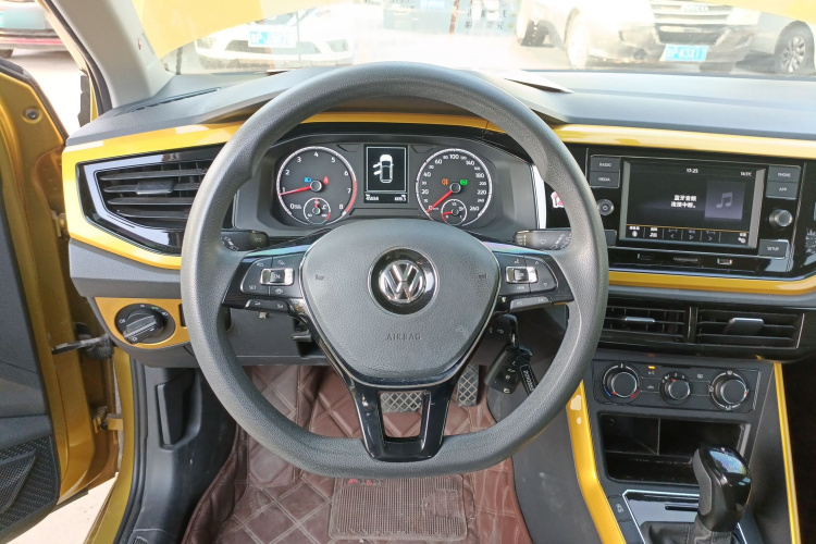Volkswagen Polo 2019 #11 Volkswagen Polo 2019 car image #11