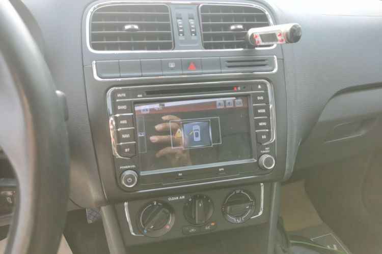 Volkswagen Polo 2016 #17 Volkswagen Polo 2016 car image #17