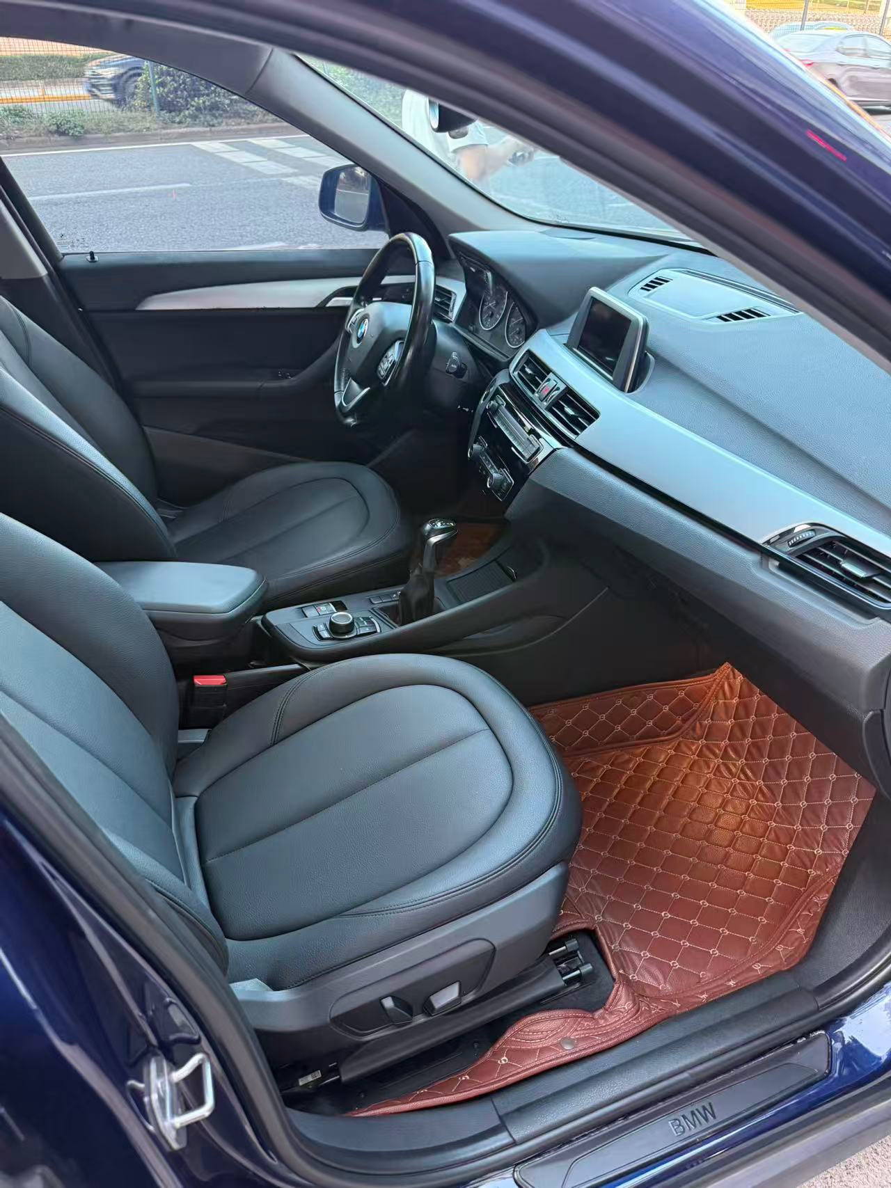2017 image de voiture #3