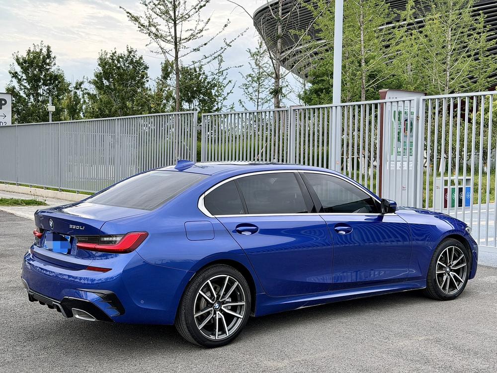 BMW 3 Series 2019 #6 BMW 3 Series 2019 car image #6