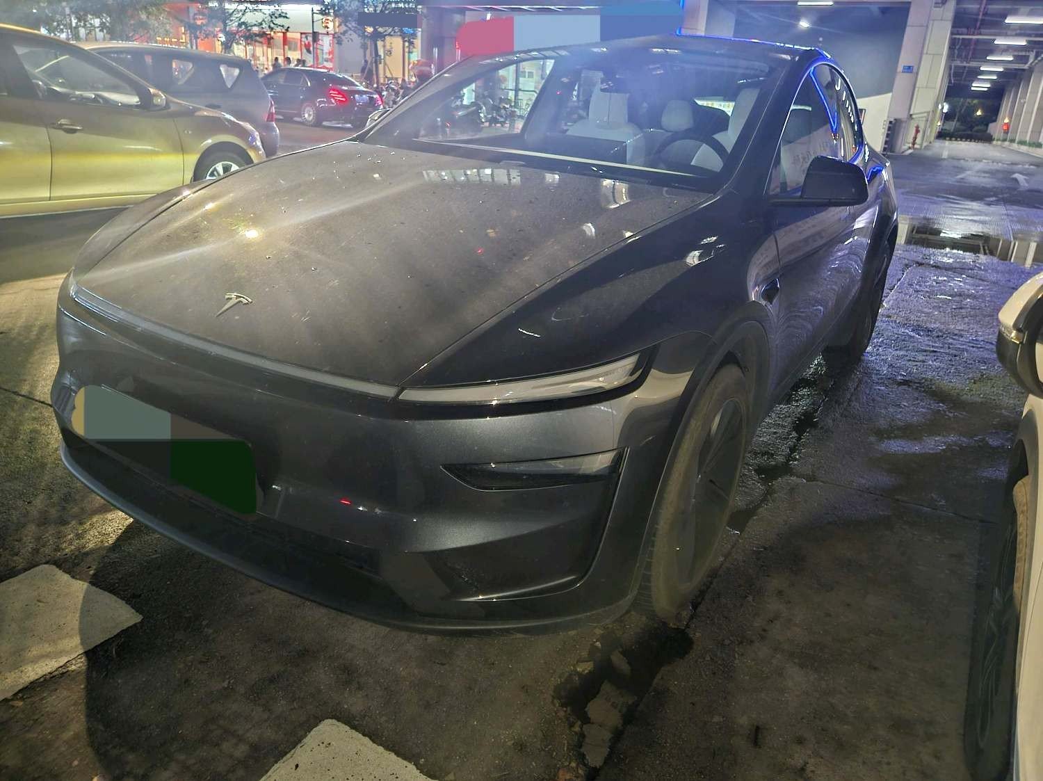 Tesla Model Y 2025 Tesla Model Y 2025 car image