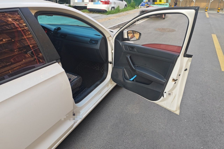 Volkswagen Santana 2018 #27 Volkswagen Santana 2018 car image #27